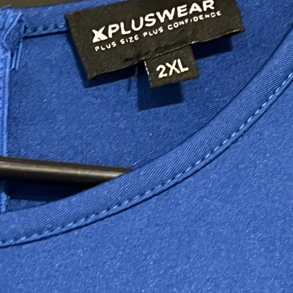 18. Chic Long Sleeve Blue Dress with Striped Detail - Picture 3 of 5